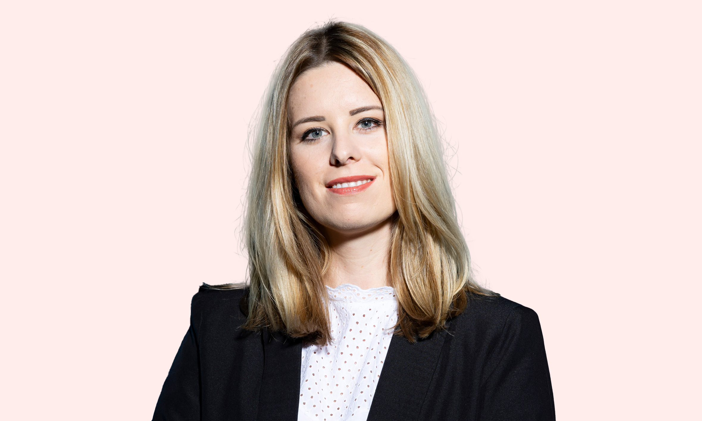 Alessia Schrepfer, Co-CEO von WeNurse ist Absolventin der OST – Ostschweizer Fachhochschule.