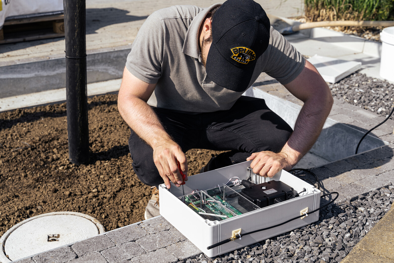 Die Vorbereitungen auf die Arbeit laufen hier nach Plan.