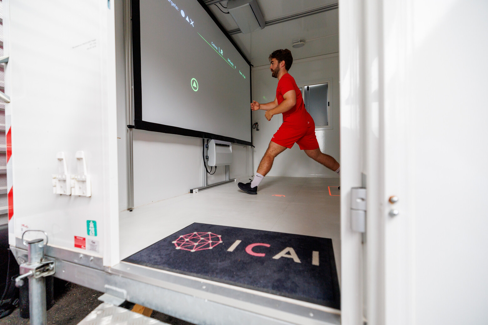 KI-gestütztes Exergame der OST, getestet mit den Rapperswil-Jona Lakers zur Leistungs- und Regenerationssteigerung im Profisport.