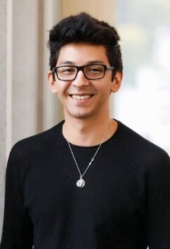 Portrait von Manuel Stadtmann, Leiter des Kompetenzzentrums Psychische Gesundheit im Departement Gesundheit.