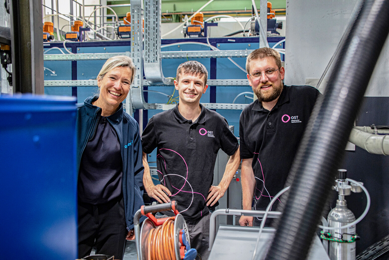 Das Team hinter der Plasma-Abgasreinigung, welches in einer Batterie-Recyclingfabrik getestet wurde.