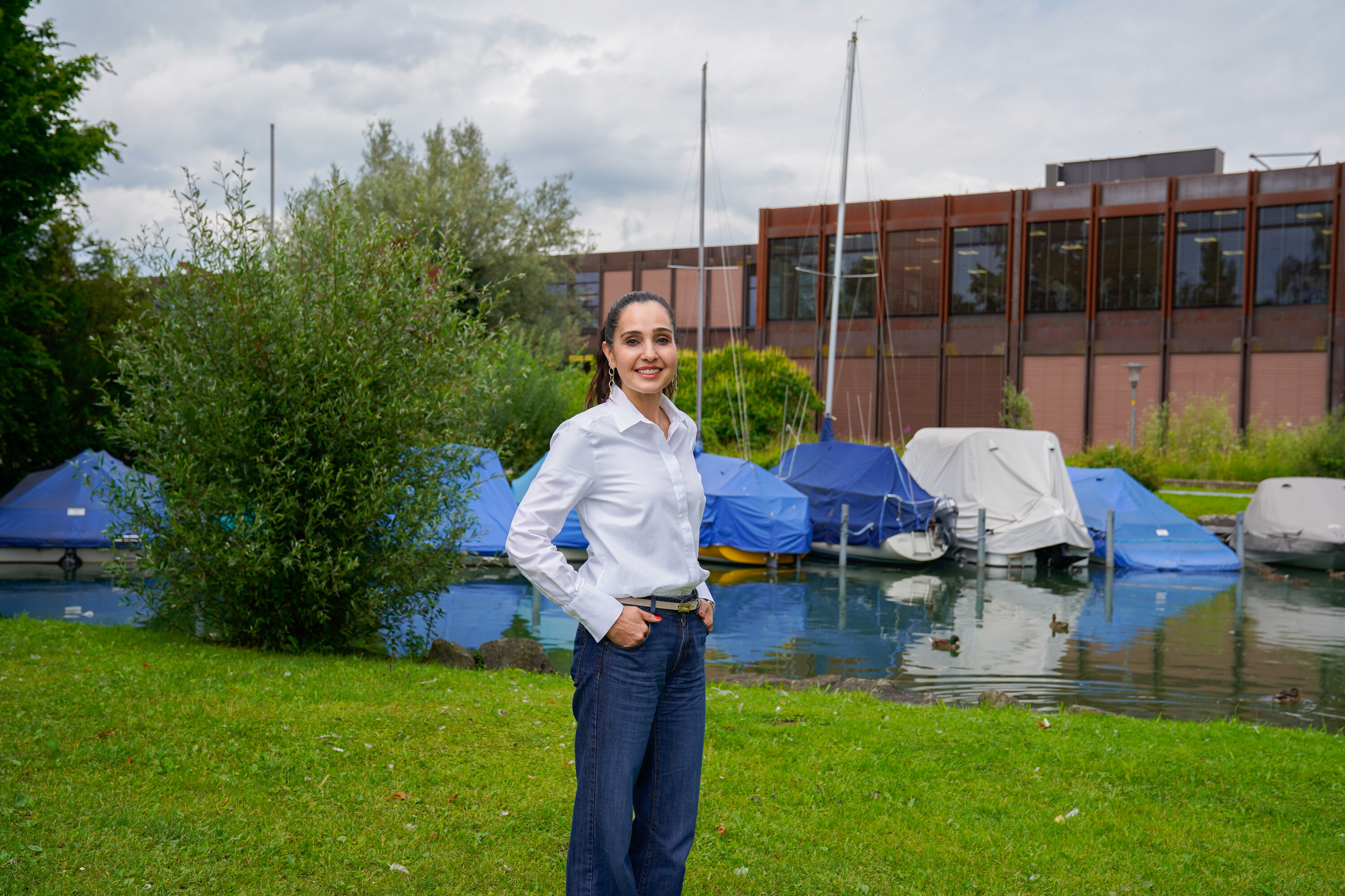 Porträt von Tanya Müller Garcia am Campus Rapperswil-Jona