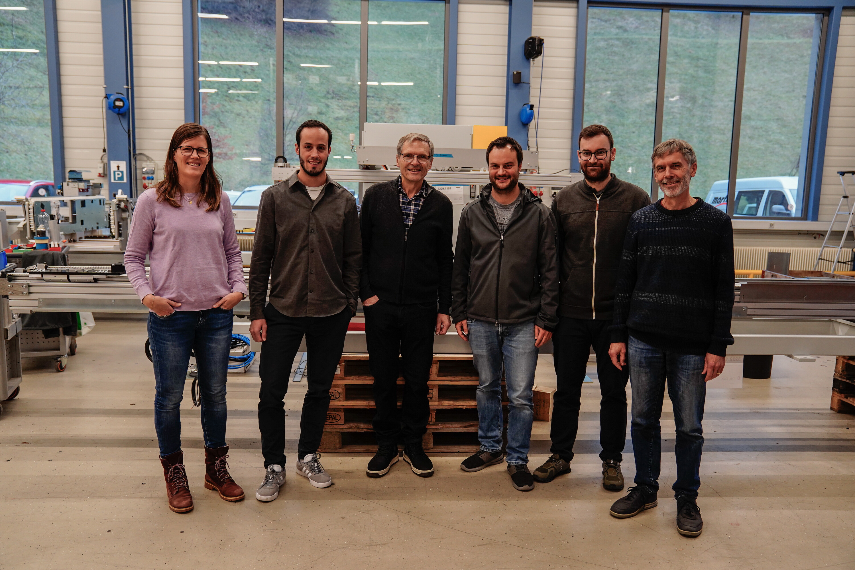 Alte und neue Inhaberschaft: Annina Marti, Roman Wohlwend, Jakob Marti, Pascal Kamper, Michael Luchsinger, Thomas Marti
