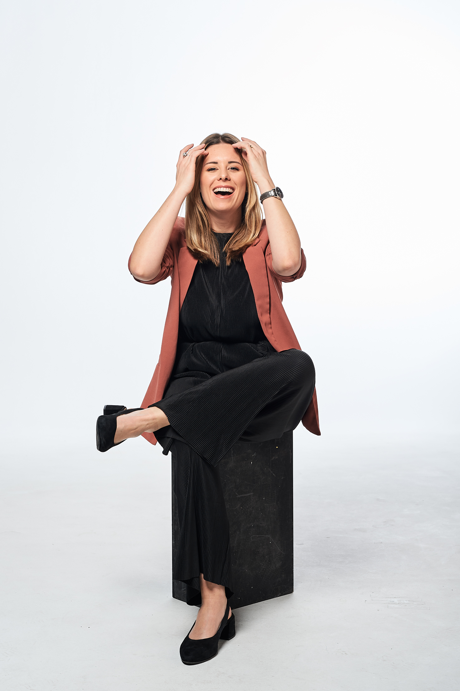 Alessia Schrepfer, Co-CEO von WeNurse ist Absolventin der OST – Ostschweizer Fachhochschule.